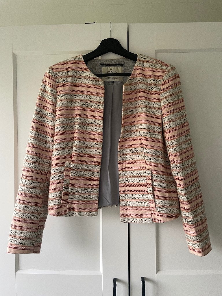 Only gevoerde blazer maat 36, Only, Ophalen of Verzenden, Zo goed als nieuw, Jasje