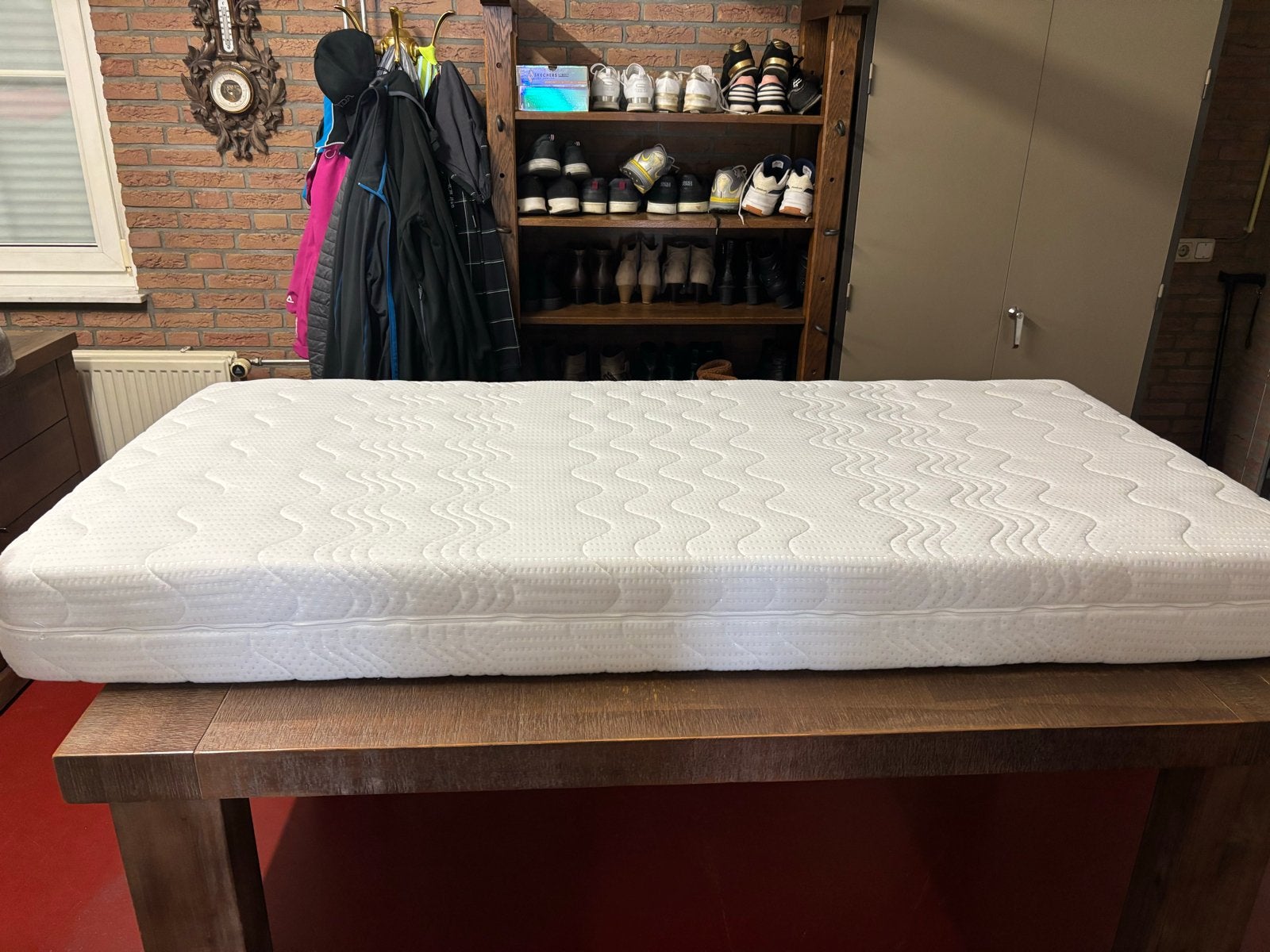 Zgan matras 200x90 cm - Nooit op geslapen, Ophalen, 90 cm, Eenpersoons, M
