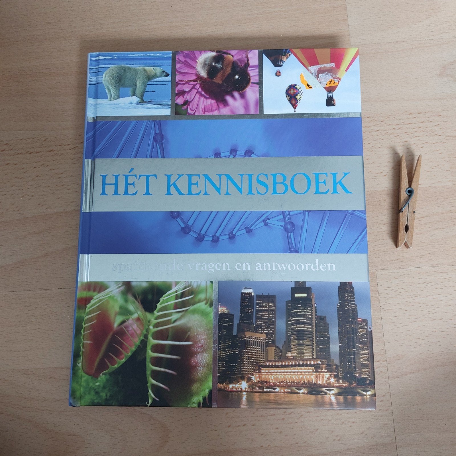 Hét Kennisboek: Spannende vragen en antwoorden, Boeken, Ophalen of Verzenden