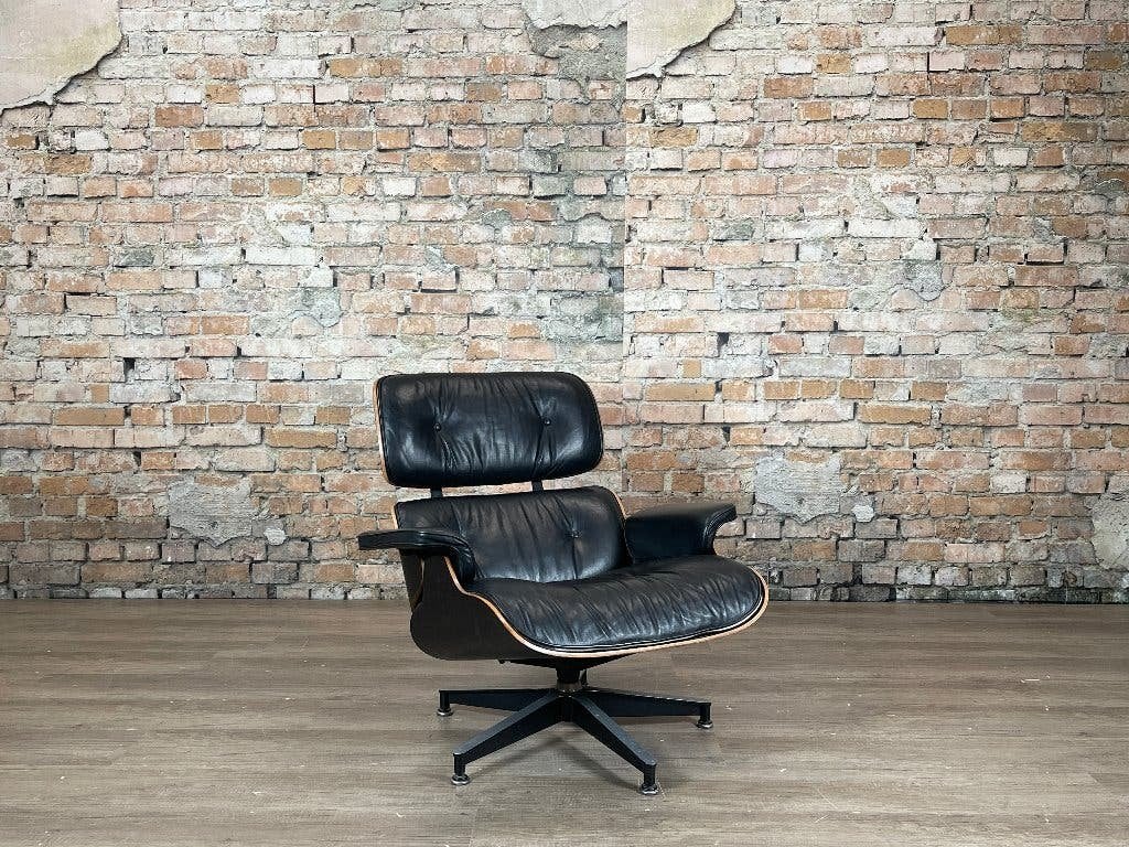 Herman Miller Eames Lounge Chair – Zwart | C. & R. Eames, Huis en Inrichting, Design, 75 tot 100 cm, Zo goed als nieuw, 75 tot 100 cm