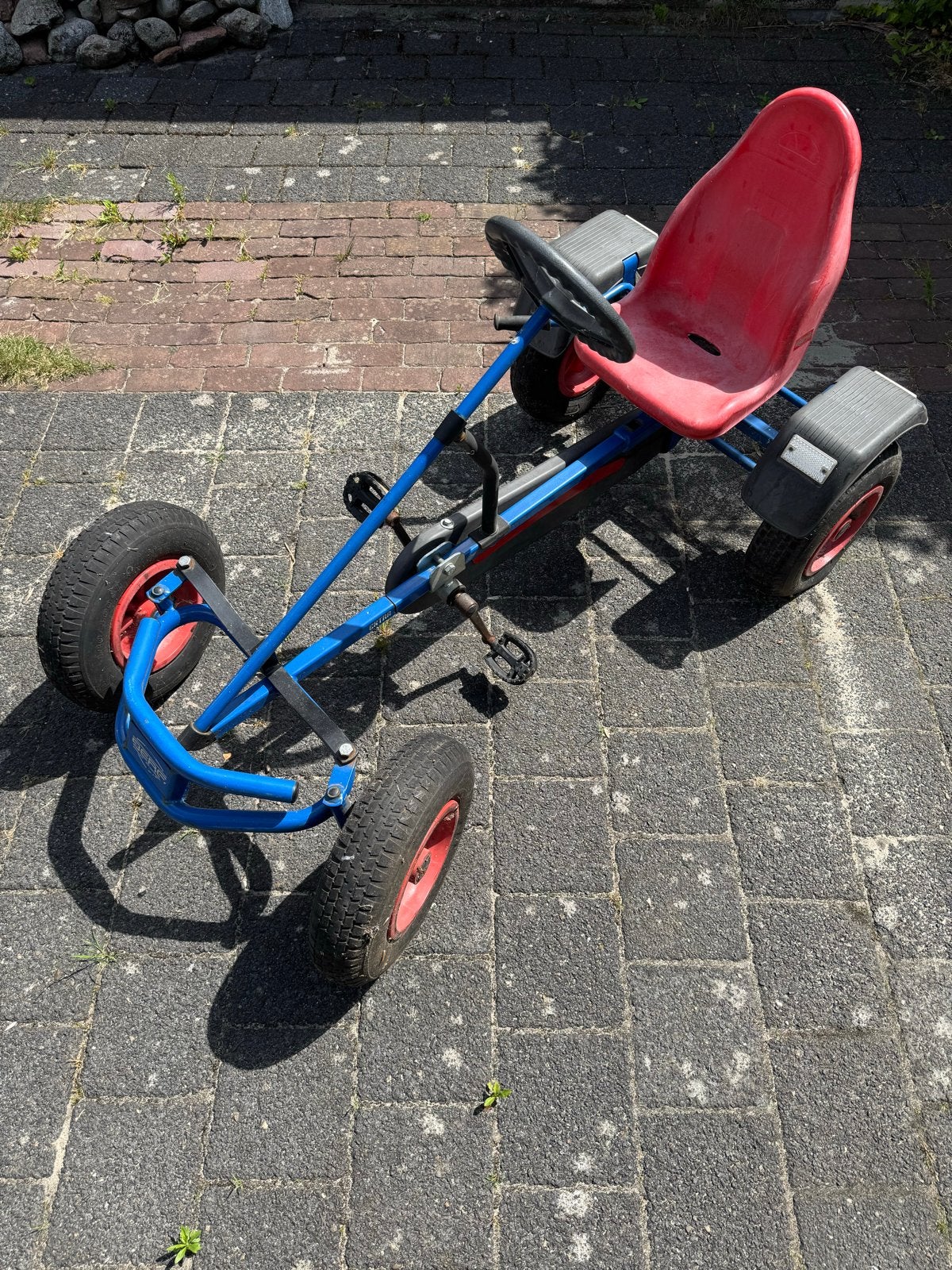 BERG skelter blauw met rode zitting, Ophalen, Gebruikt, Trapvoertuig