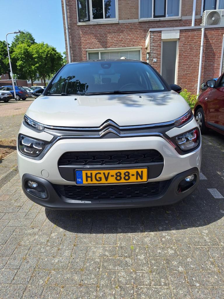 Citroën C3 1.2 Puretech 110pk S&S 2024 Grijs, Auto's, Voorwielaandrijving, 450 kg, 600 kg, 1199 cc