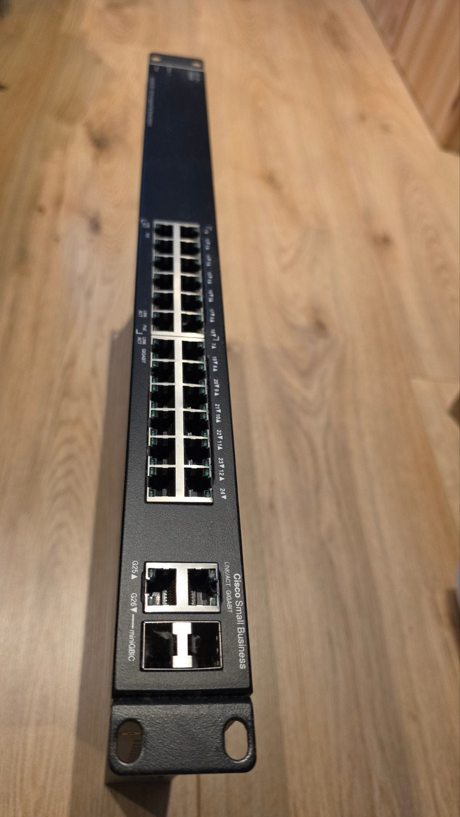 cisco SG200 26p voorzien van noctua fans, Computers en Software, Ophalen of Verzenden