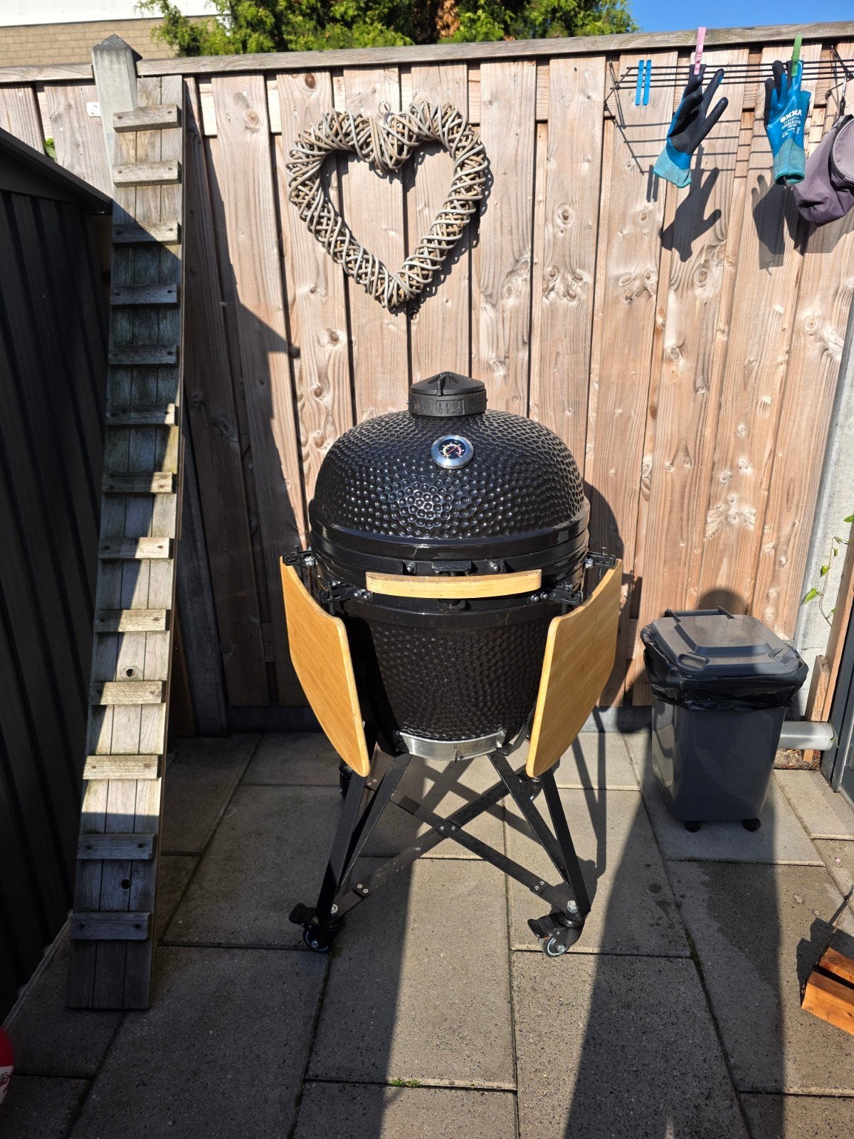 Urban Chef Kamado BBQ met accessoires en hoes, Tuin en Terras, Ophalen of Verzenden, Zo goed als nieuw, Urban Chef