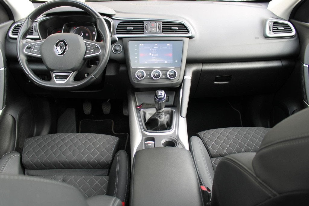 Renault Kadjar 1.3 TCe Intens | Trekhaak | Achteruitrijcamer, Auto's, Renault, Kadjar, Gebruikt, 4 cilinders, Leder en Stof