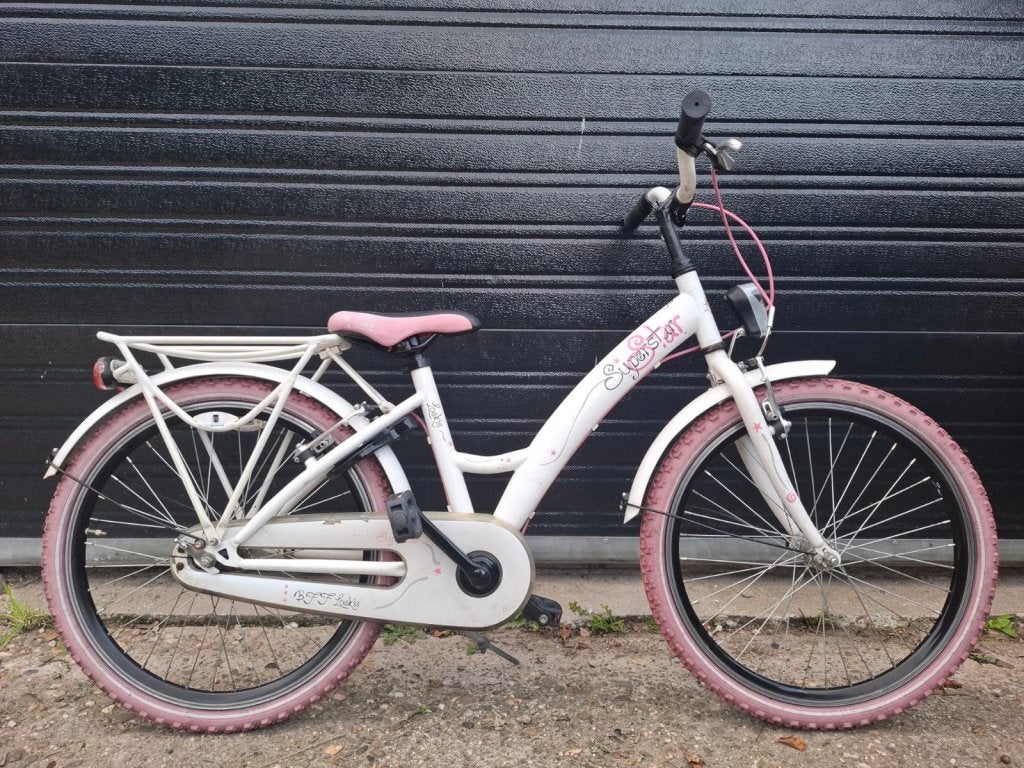 Loekie super star 22 inch meisjesfiets, Fietsen en Brommers, Terugtraprem, 22 inch, Loekie, Niet ingevuld