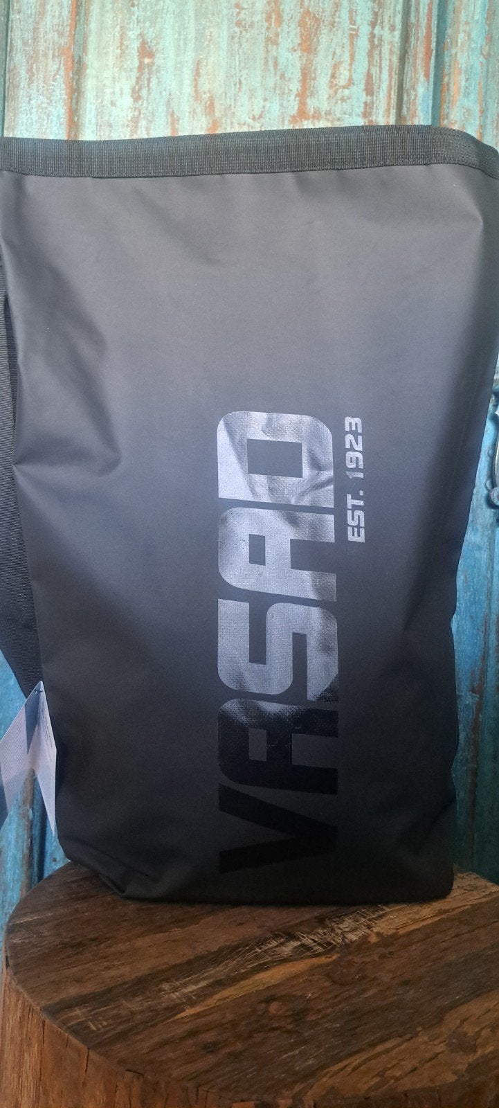 Nieuwe VASAD All Weather Rollbag - Waterdichte Rugzak zwart, Sieraden, Tassen en Uiterlijk, Tassen | Rugtassen, 25 tot 40 cm, Nieuw
