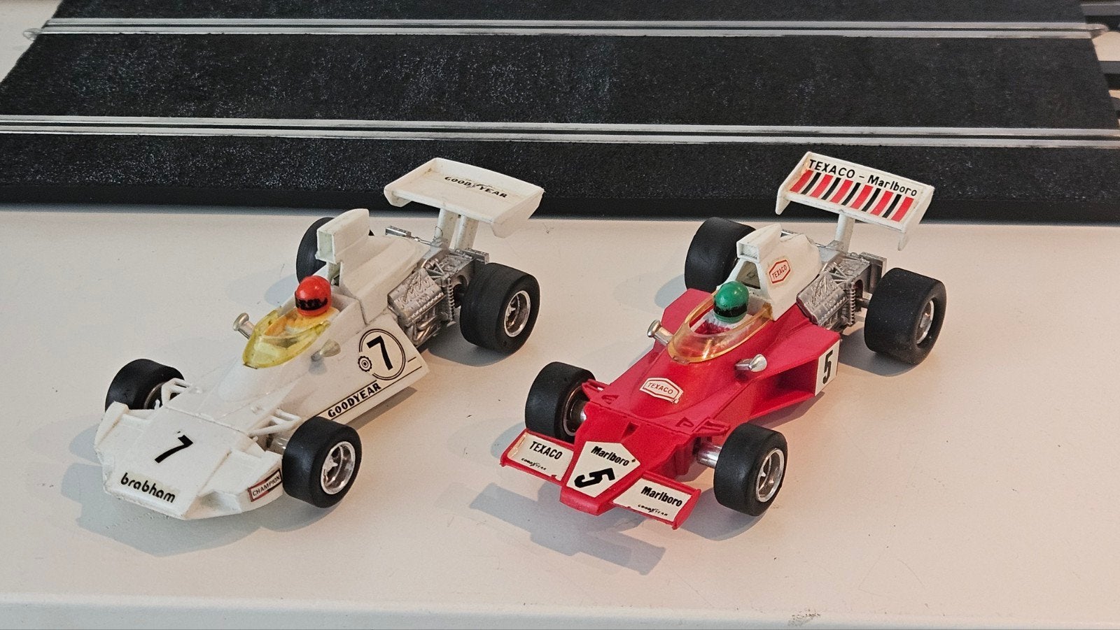 Scalextric MCLAREN m23....Brabham BT14 C122, Kinderen en Baby's, Speelgoed | Racebanen, Overige merken, Racebaan, Ophalen of Verzenden