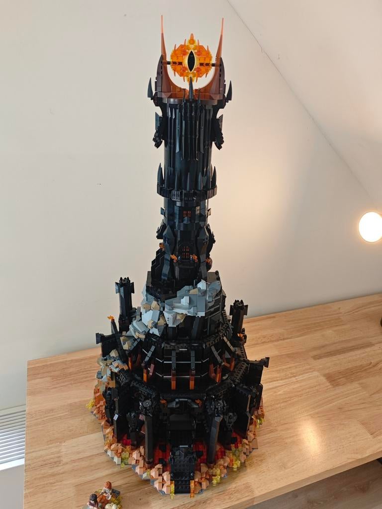 Lego 10333 lord of the rings Barad dur, Ophalen of Verzenden, Zo goed als nieuw