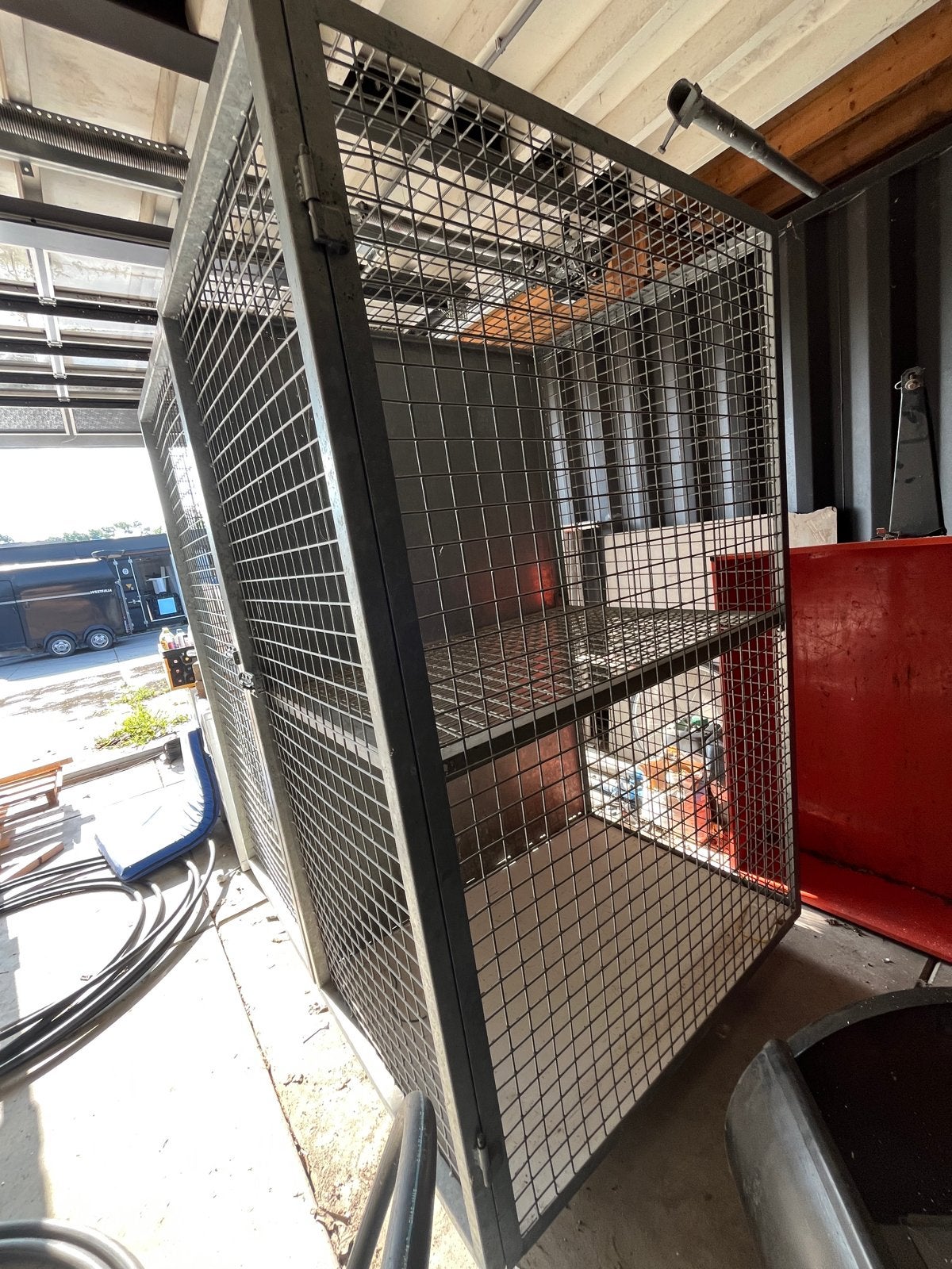 Roestvrijstalen kooi. 200cm hoog x 180cm breed x 130cm diep., Dieren en Toebehoren, Hondenhokken, Ophalen, Hondenkennel, 110 cm of meer