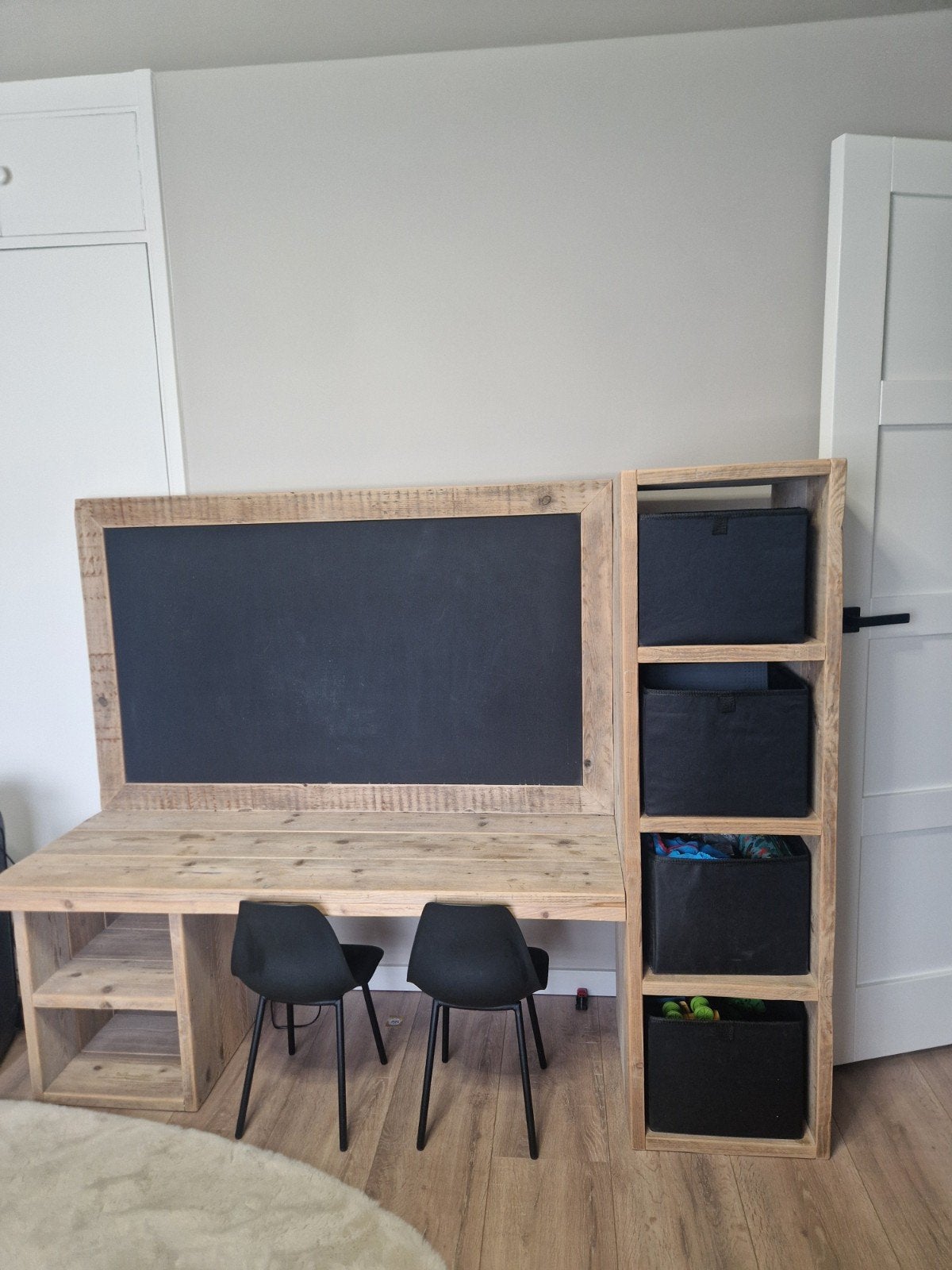 Speeltafel/bureau steigerhout, Ophalen of Verzenden, Krijtbord