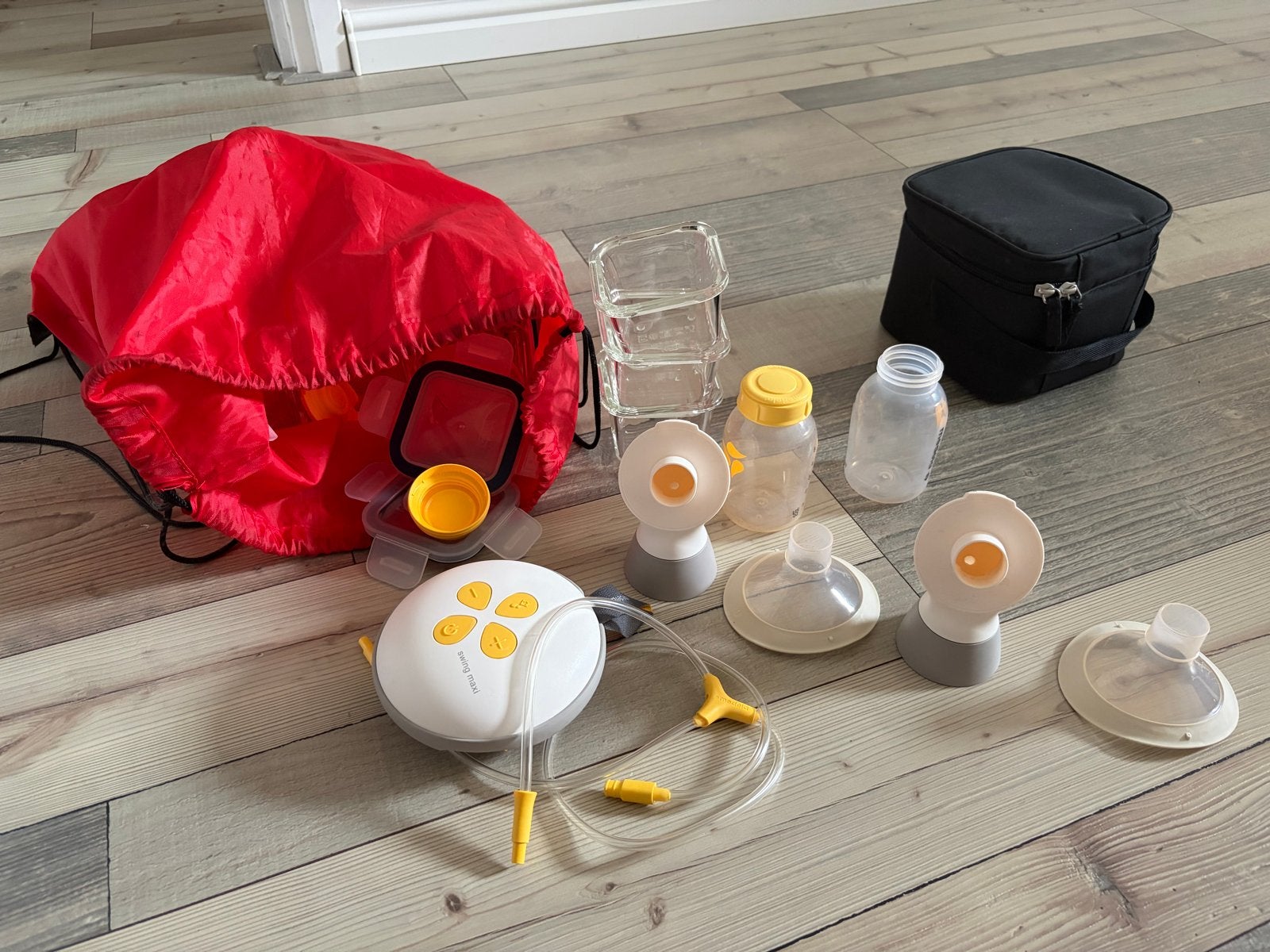 GERESERVEERD GRATIS Medela Swing Maxi dubbele borstkolf, Kinderen en Baby's, Babyvoeding en Toebehoren, Gebruikt, Medela, Borstkolf