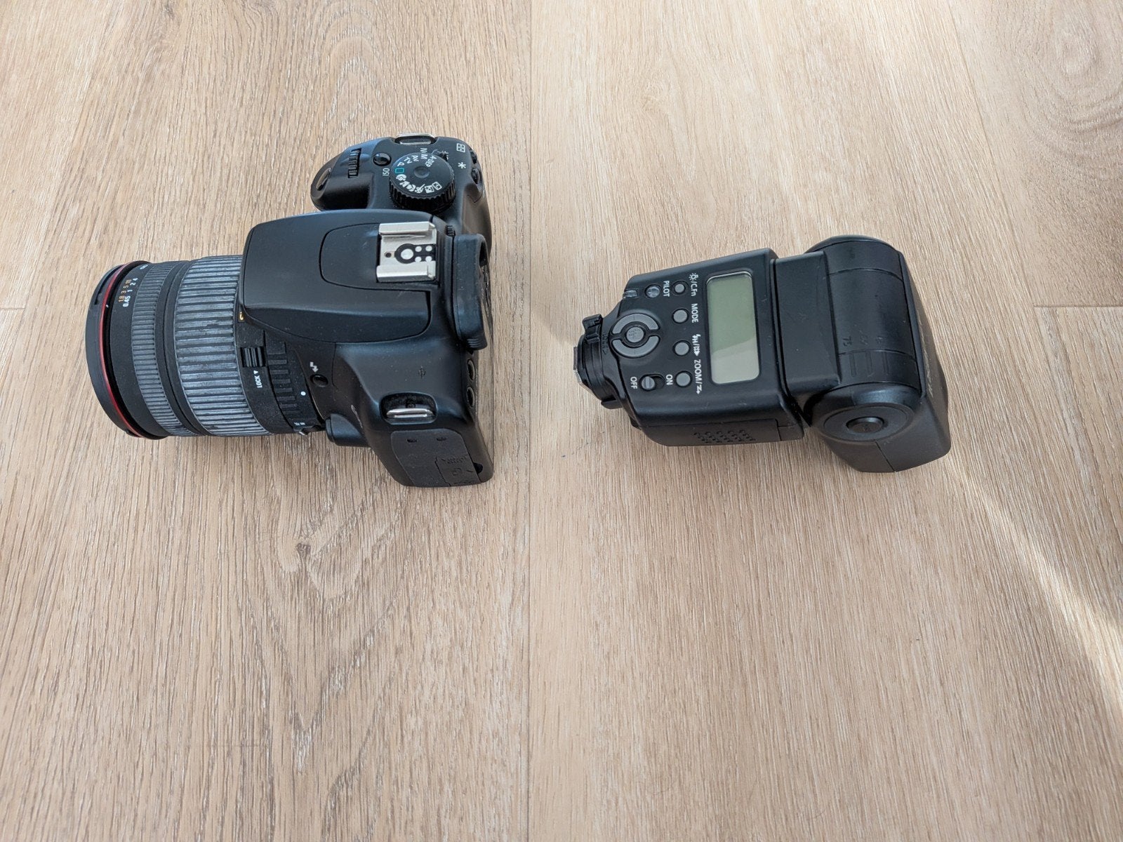 Canon EOS 1000D + Sigma 18-200mm + Speedlite 430EX II, Audio, Tv en Foto, Ophalen of Verzenden, Gebruikt, Externe flitser, Canon