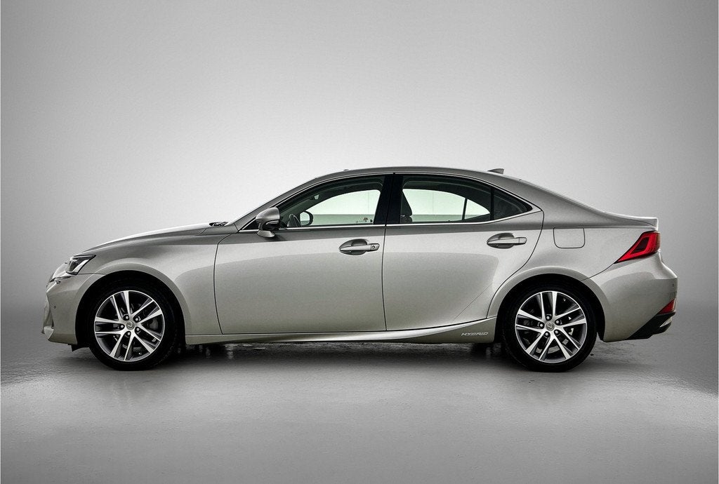 Lexus IS 300h Hybrid Business Line Pro | Schuifdak | Stoelve, Auto's, Lexus, Automaat, 12 maanden, Achterwielaandrijving, Gebruikt