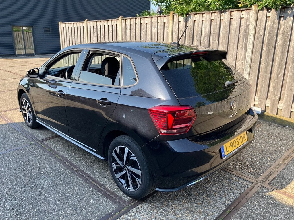 Volkswagen Polo 1.0 TSI Highline R-LINE/ CLIMA/ CARPLAY, Auto's, Volkswagen, Voorwielaandrijving, 1063 kg, Gebruikt, Met garantie (alle)
