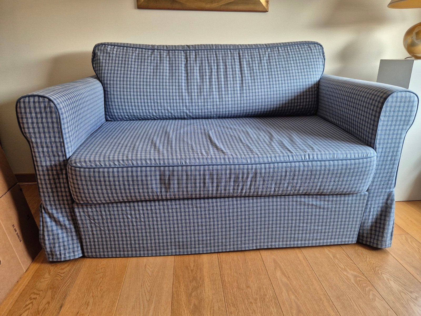 Comfortabele tweepersoonsbank met blauw ruitpatroon, Huis en Inrichting, Ophalen, 150 tot 200 cm, Tweepersoons, 75 tot 100 cm