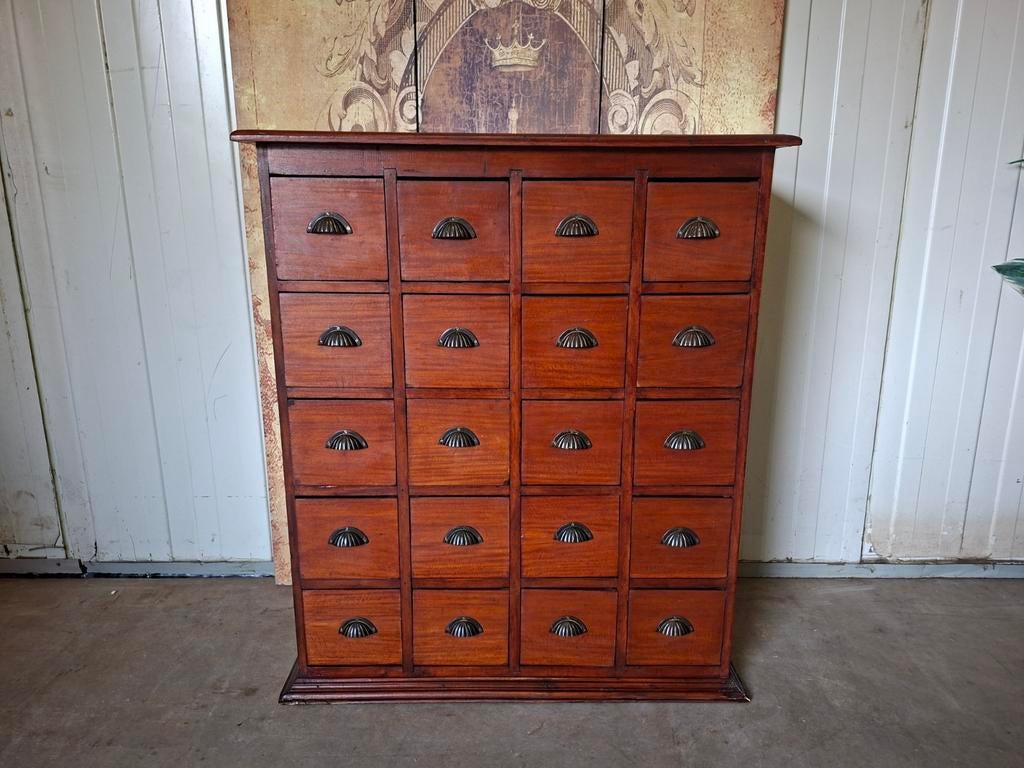 Antieke teakhouten ladenkast, apothekerskast, archiefkast, Huis en Inrichting, Kasten | Ladekasten, Ophalen of Verzenden, 25 tot 50 cm