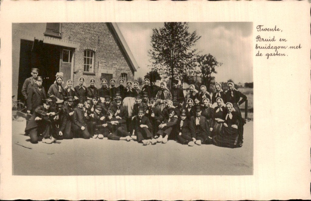 Amersfoort - Bruid en bruidegom - Twente, Ophalen of Verzenden, 1920 tot 1940, Gelopen, Utrecht