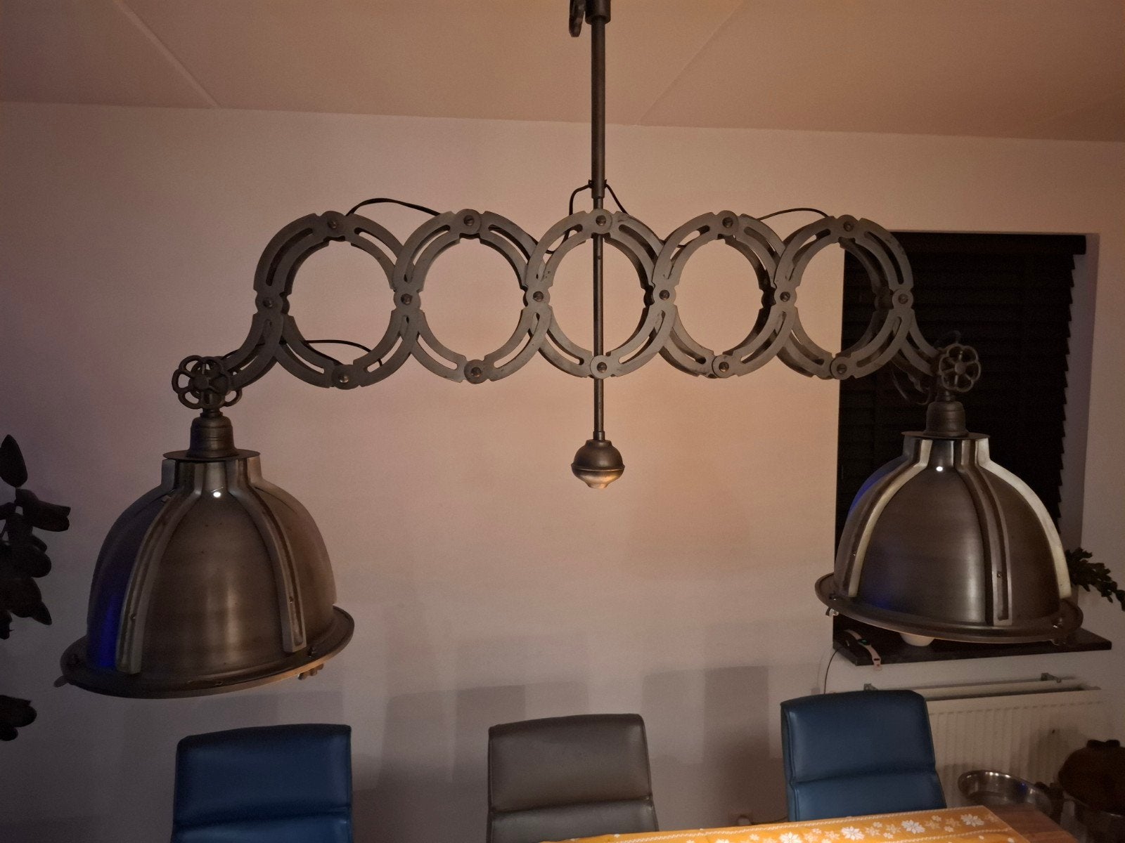 Hanglamp industriële tafellamp, Ophalen