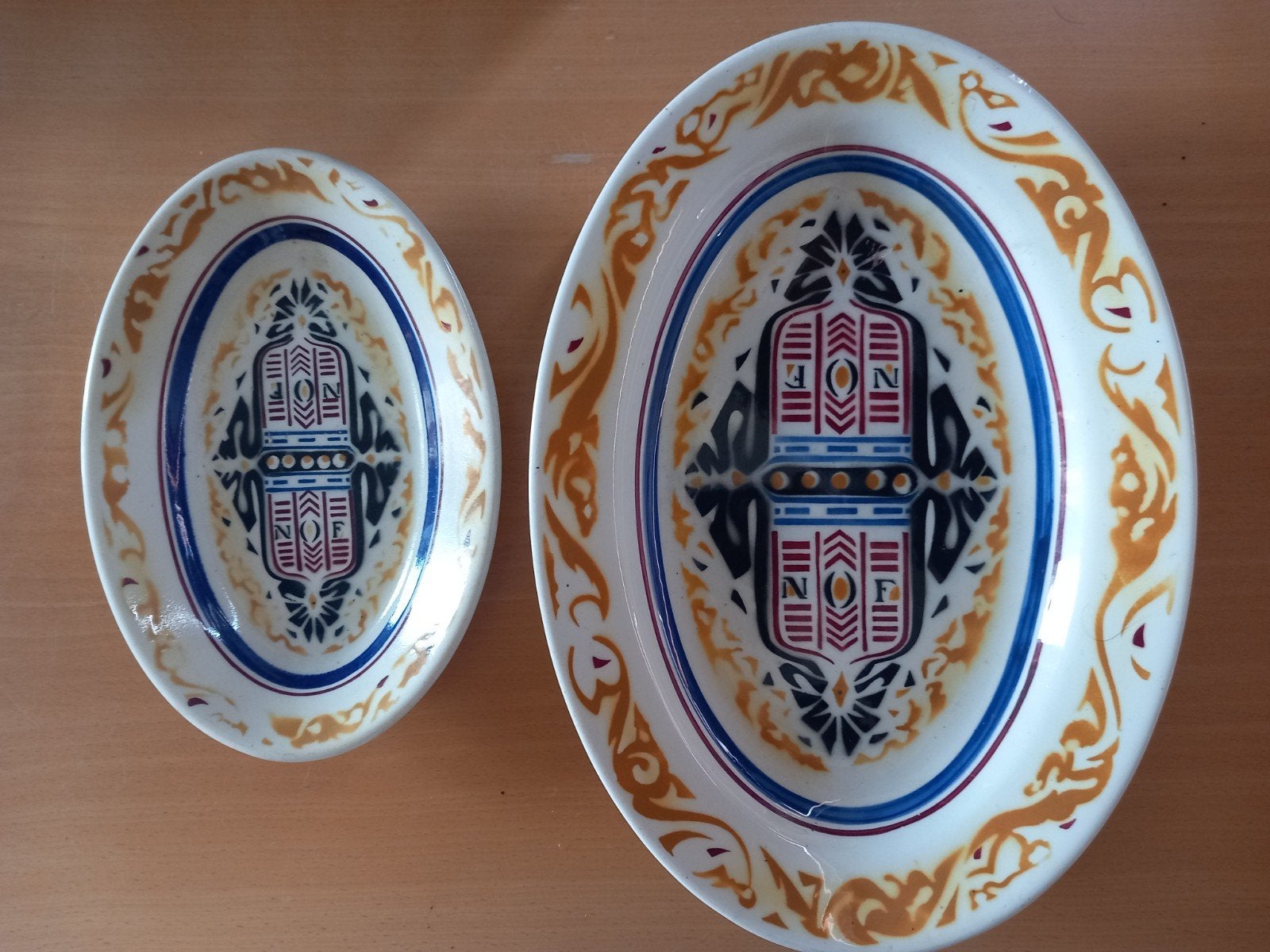 NOF Calvé delft serveer schalen Petrus regout roland holst, Ophalen of Verzenden