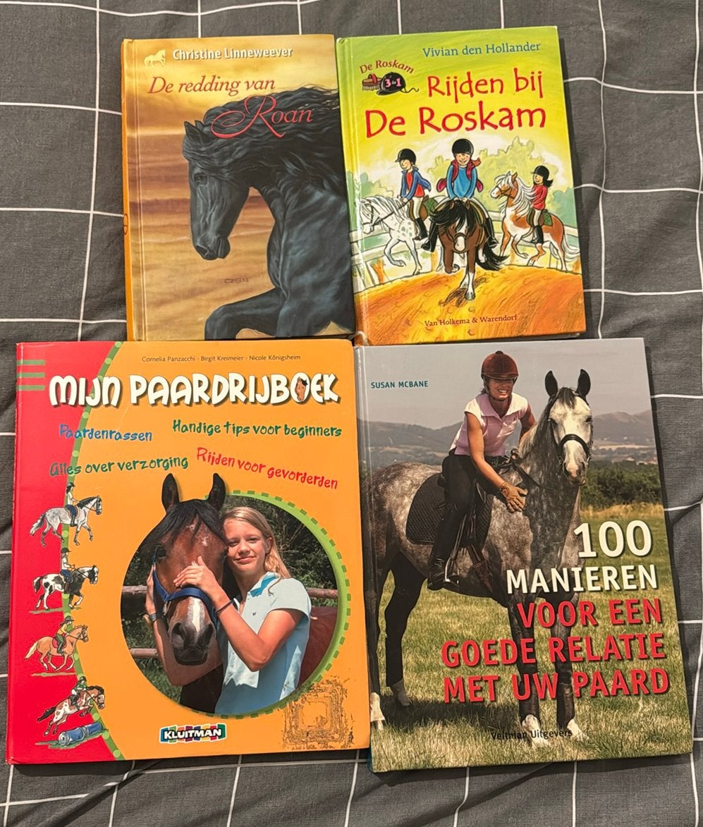 4 boeken over paarden, Boeken, Ophalen of Verzenden, Zo goed als nieuw, Paarden of Pony's