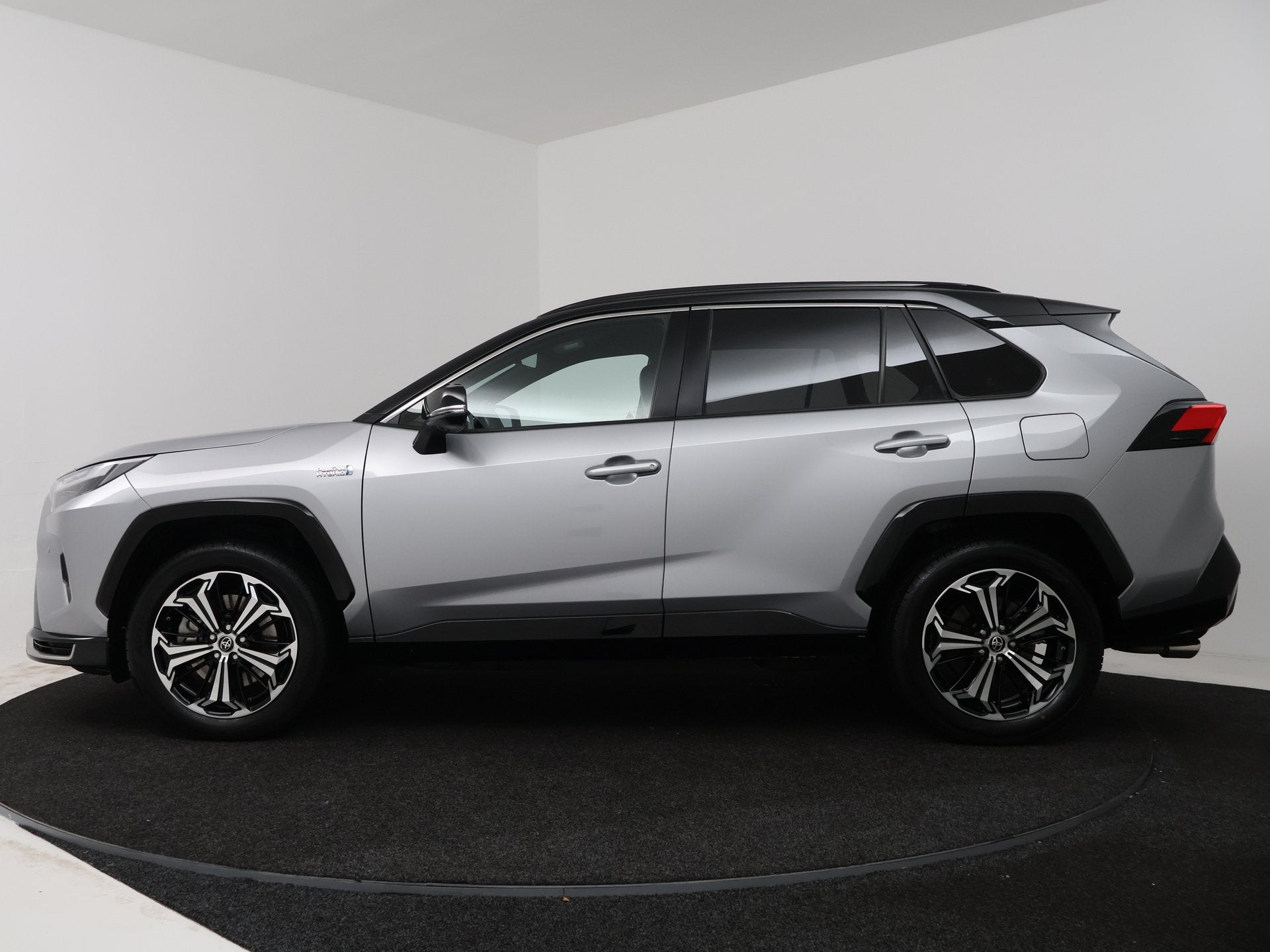 Toyota RAV4 2.5 Plug-in Hybrid AWD Bi-Tone Plus | Navigatie, Automaat, 12 maanden, Gebruikt, 4 cilinders