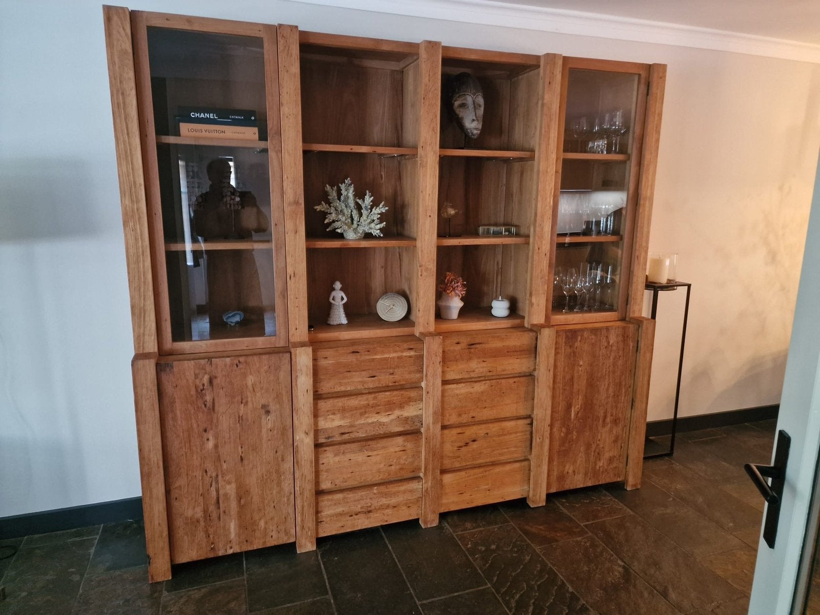 Teakhouten kast