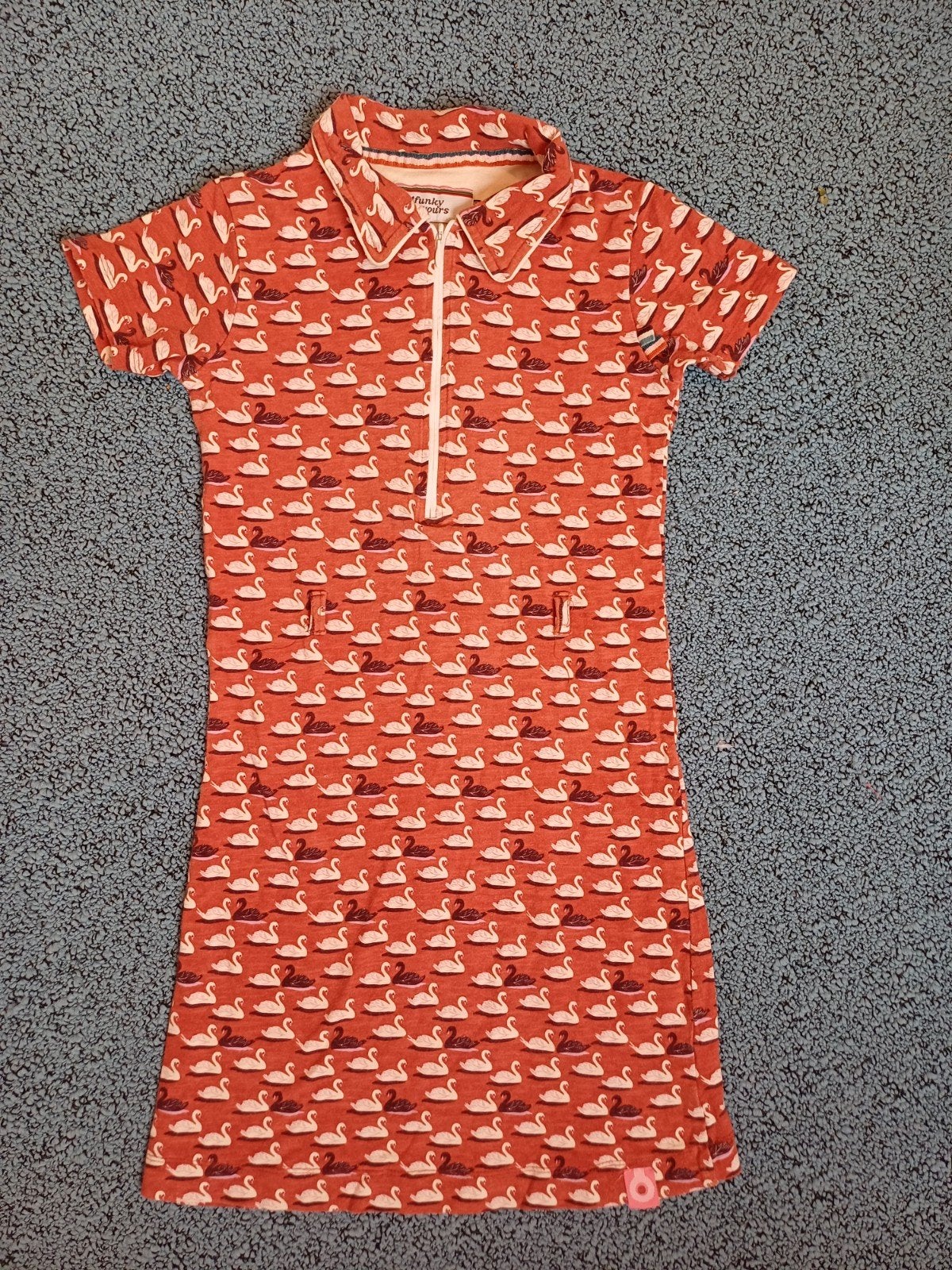 Jurkje 4funkyflavours maat 134, Kinderen en Baby's, Kinderkleding | Maat 134, Gebruikt, Meisje, Ophalen of Verzenden, Jurk of Rok