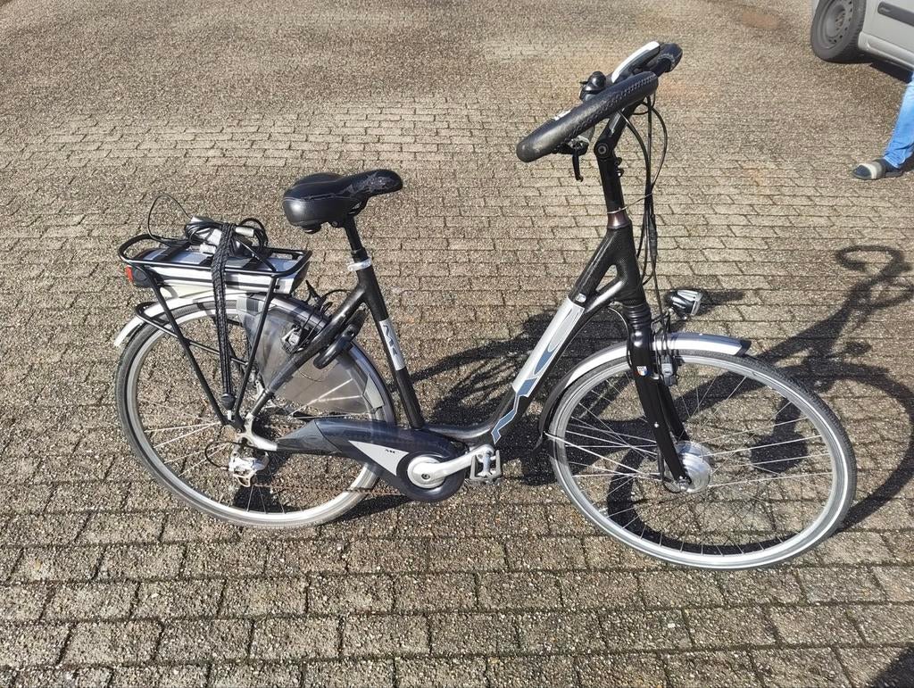 Zgan multicycle carbon e-bike (pas 2400km), Fietsen en Brommers, Fietsen | Dames | Damesfietsen, Overige merken, 53 tot 56 cm