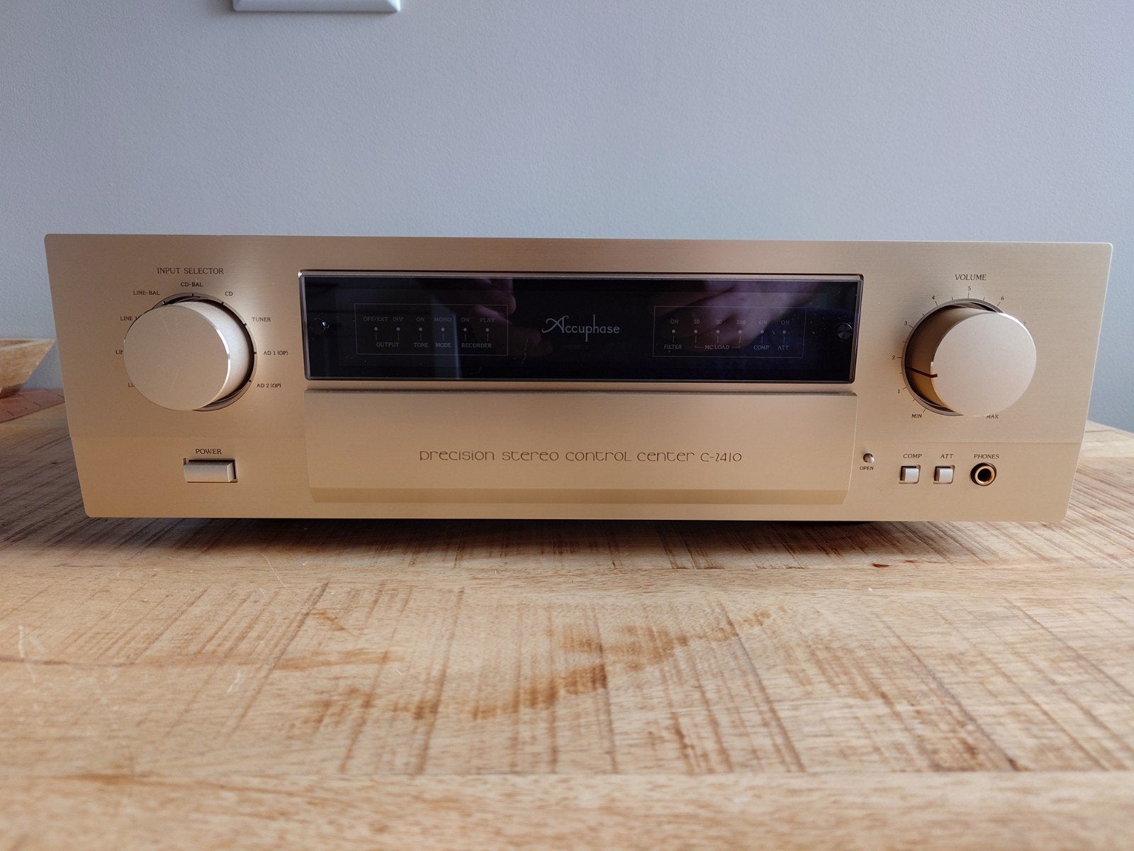 Accuphase C-2410 met doos en AB, Ophalen, Gebruikt
