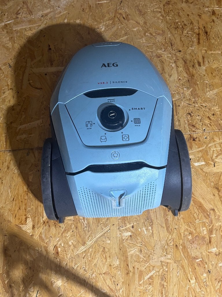 AEG VX8.2 Silence stofzuiger, Witgoed en Apparatuur, Stofzuigers, Stofzak, Verzenden, Zo goed als nieuw, Geschikt voor harde vloeren