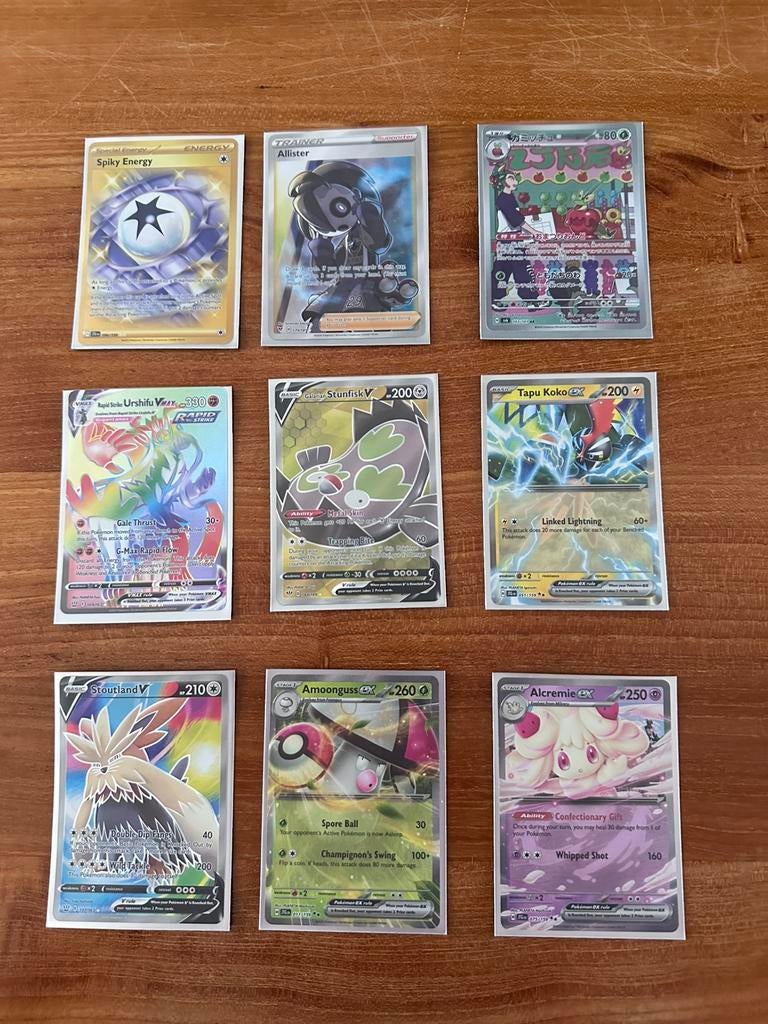 Pokemon kaarten in binders, Ophalen of Verzenden, Zo goed als nieuw