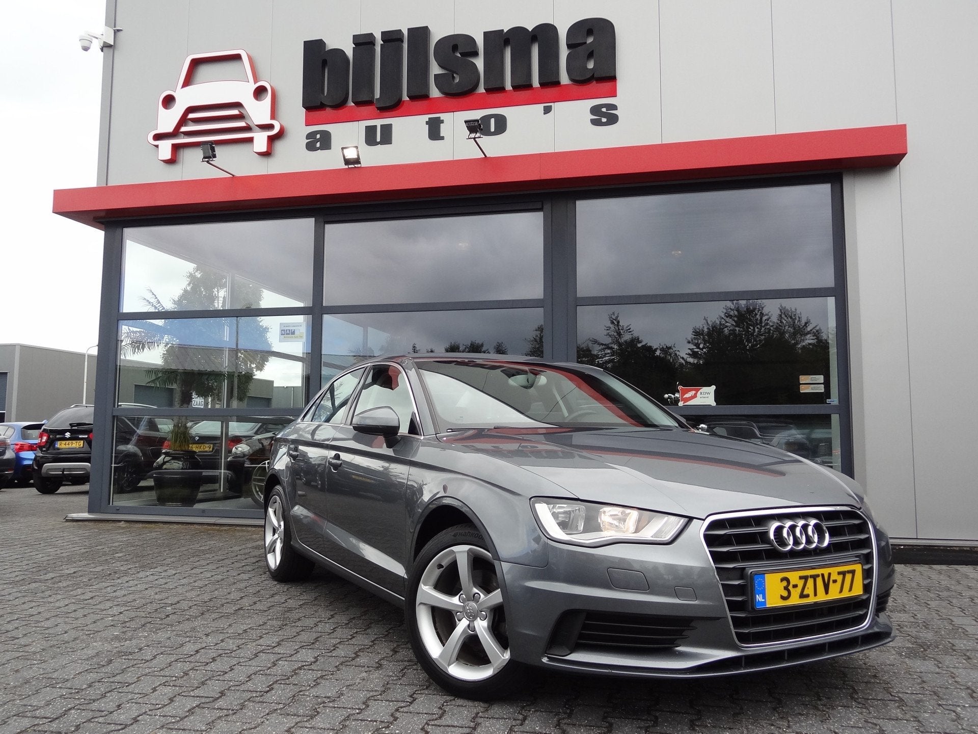 Audi A3 Limousine 1.6 TDI | ORG NL| TREKHAAK| (bj 2015), Auto's, Voorwielaandrijving, Gebruikt, Euro 6, 4 cilinders