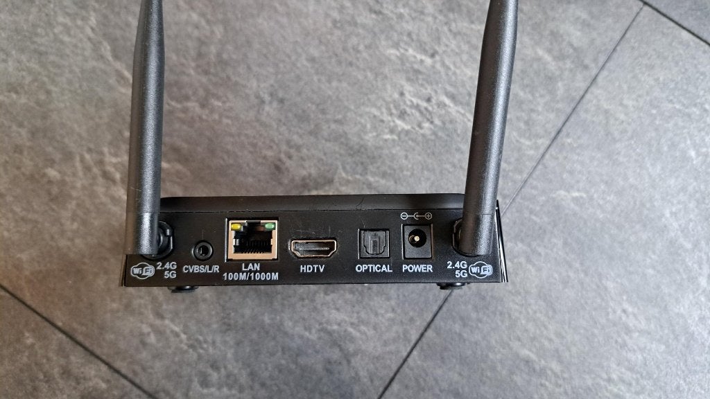 KM8 Android TV Box / mediaspeler 2.4G & 5G WiFi, Ophalen of Verzenden, Zo goed als nieuw, HDMI