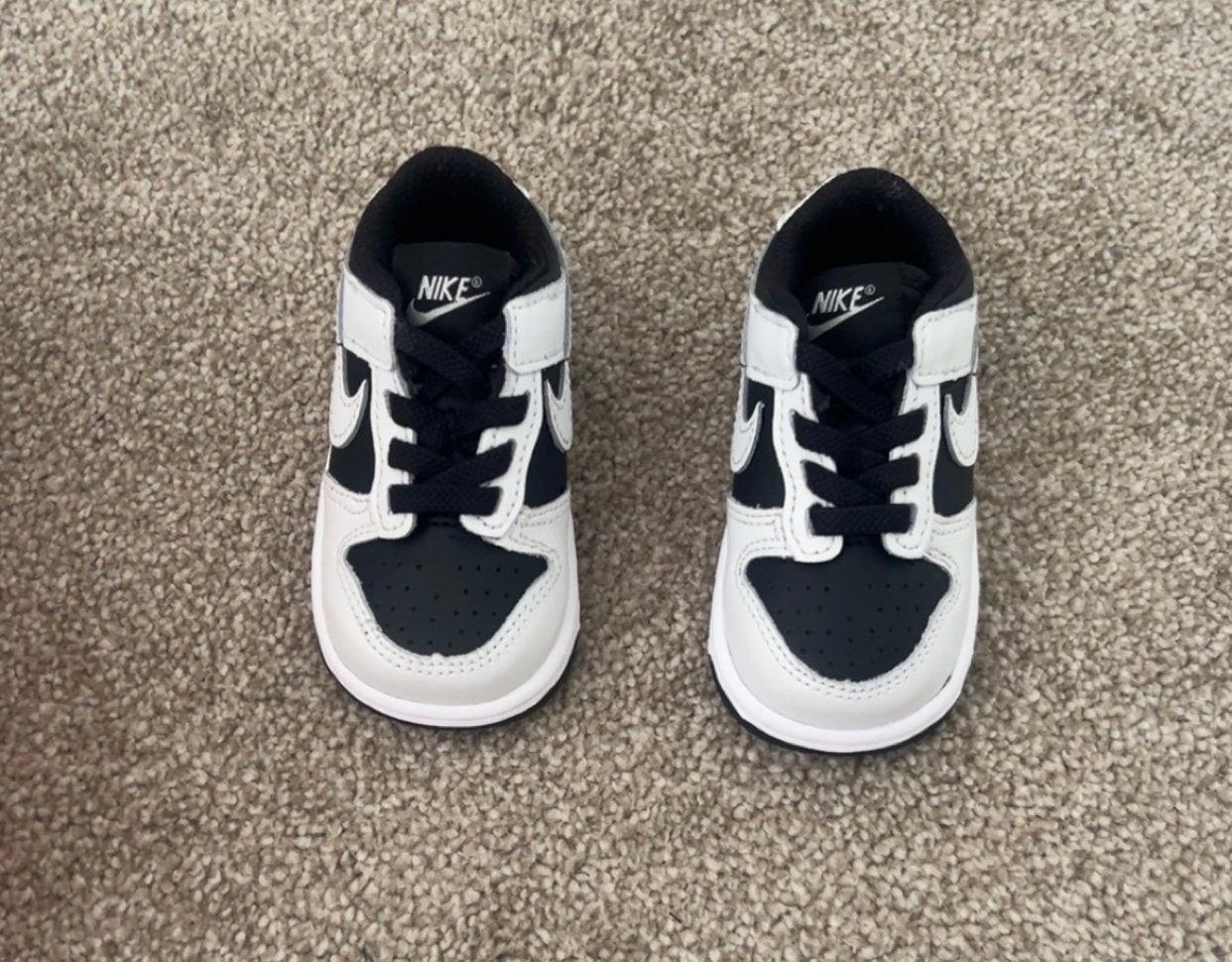 Nike Dunk Low Panda baby schoenen - Nieuw in doos, Ophalen of Verzenden, Nieuw, Jongen of Meisje, Schoenen