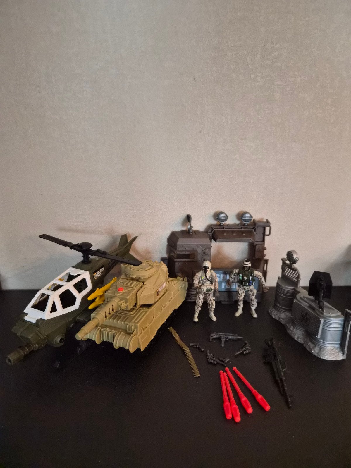 Soldier Force speelset: Helikopter, tank en figuren, Kinderen en Baby's, Speelgoed | Overig, Ophalen of Verzenden, Gebruikt, Jongen