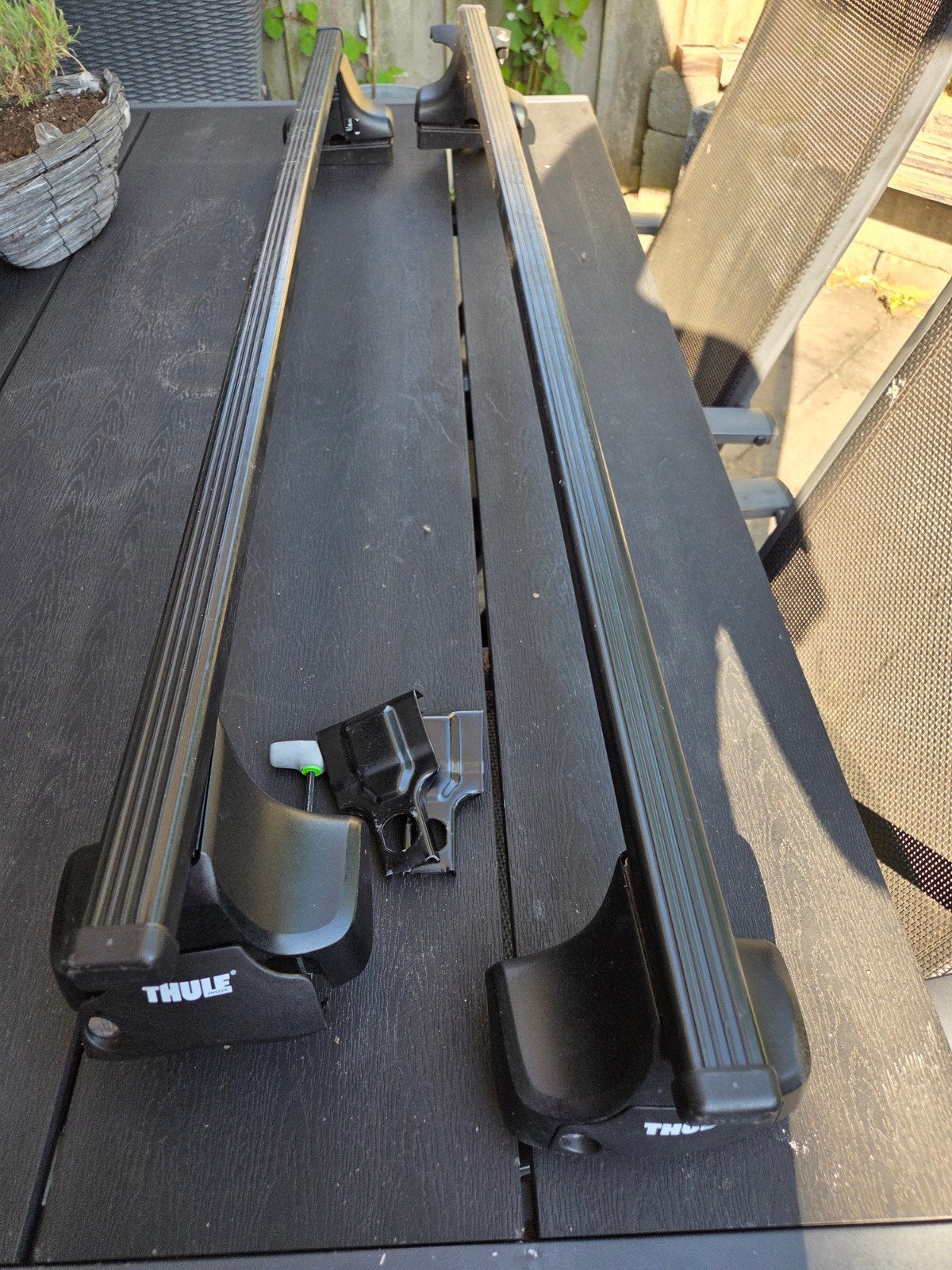 Thule dakdragers 754/480 en 712300 - Zo goed als nieuw, Auto diversen, Dakdragers, Ophalen, Zo goed als nieuw