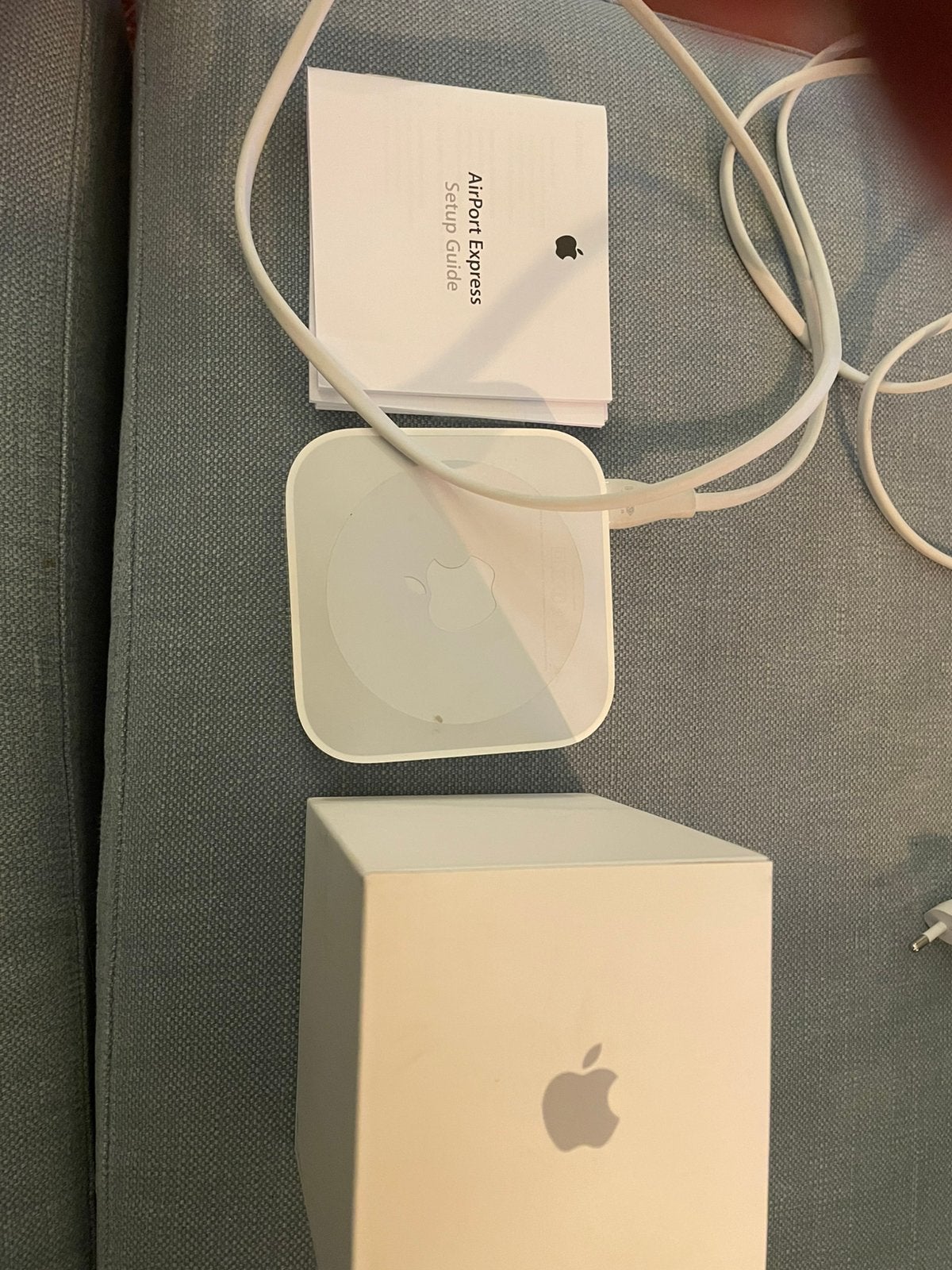 Apple airpot express in originele verpakking, Computers en Software, Routers en Modems, Ophalen of Verzenden, Zo goed als nieuw