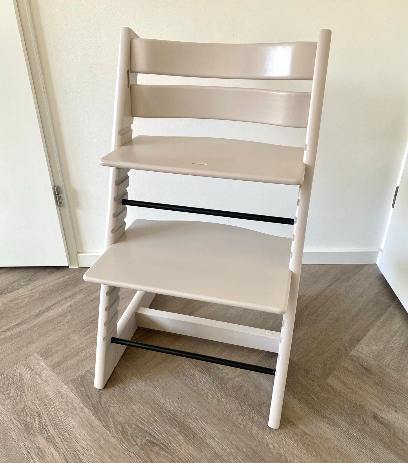 Stokke Tripp Trapp kinderstoel - Beige, Ophalen, Zo goed als nieuw, Meegroeistoel, Aanschuifbaar