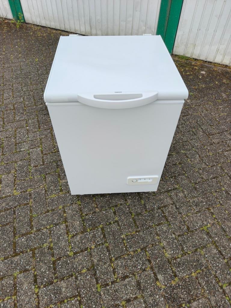 Zanussi ZFC620WAP vrieskist 140L A+ klasse in prima staat., Witgoed en Apparatuur, Vriezers en Diepvrieskisten, Vrieskist, Zo goed als nieuw