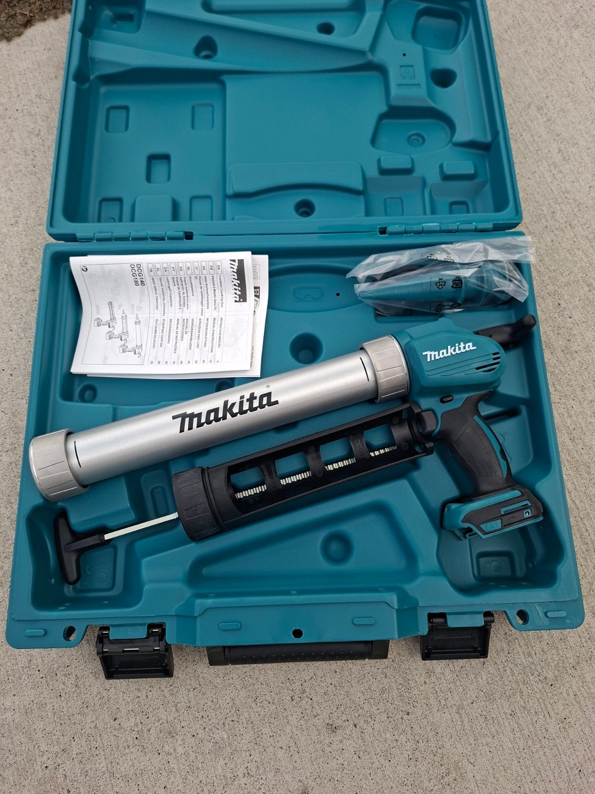 Makita DCG180ZXK Kit Accu Kitpistool - Nieuwstaat, Ophalen, Nieuw