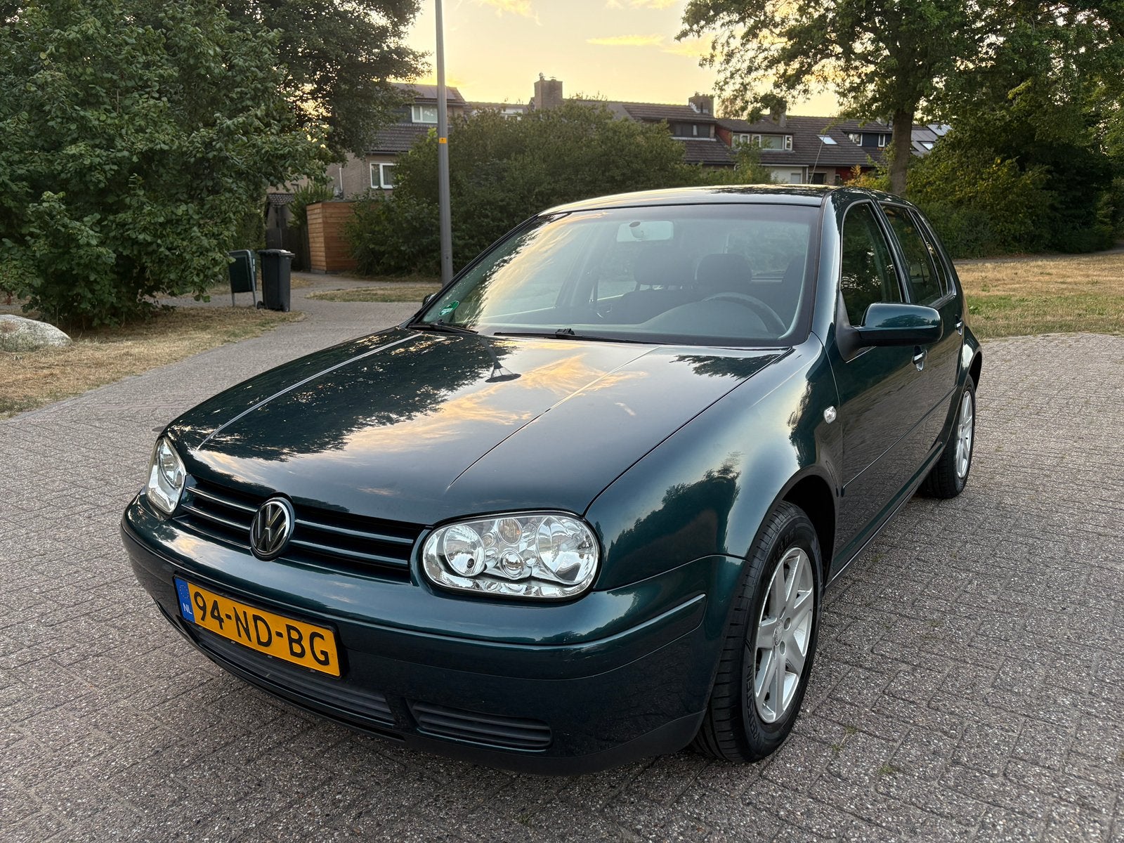 Volkswagen Golf 1.6 77KW 2003 5D Groen OCEAN AIRCO NWE APK!!, Auto's, Voorwielaandrijving, 1145 kg, 4 cilinders, 49 €/maand