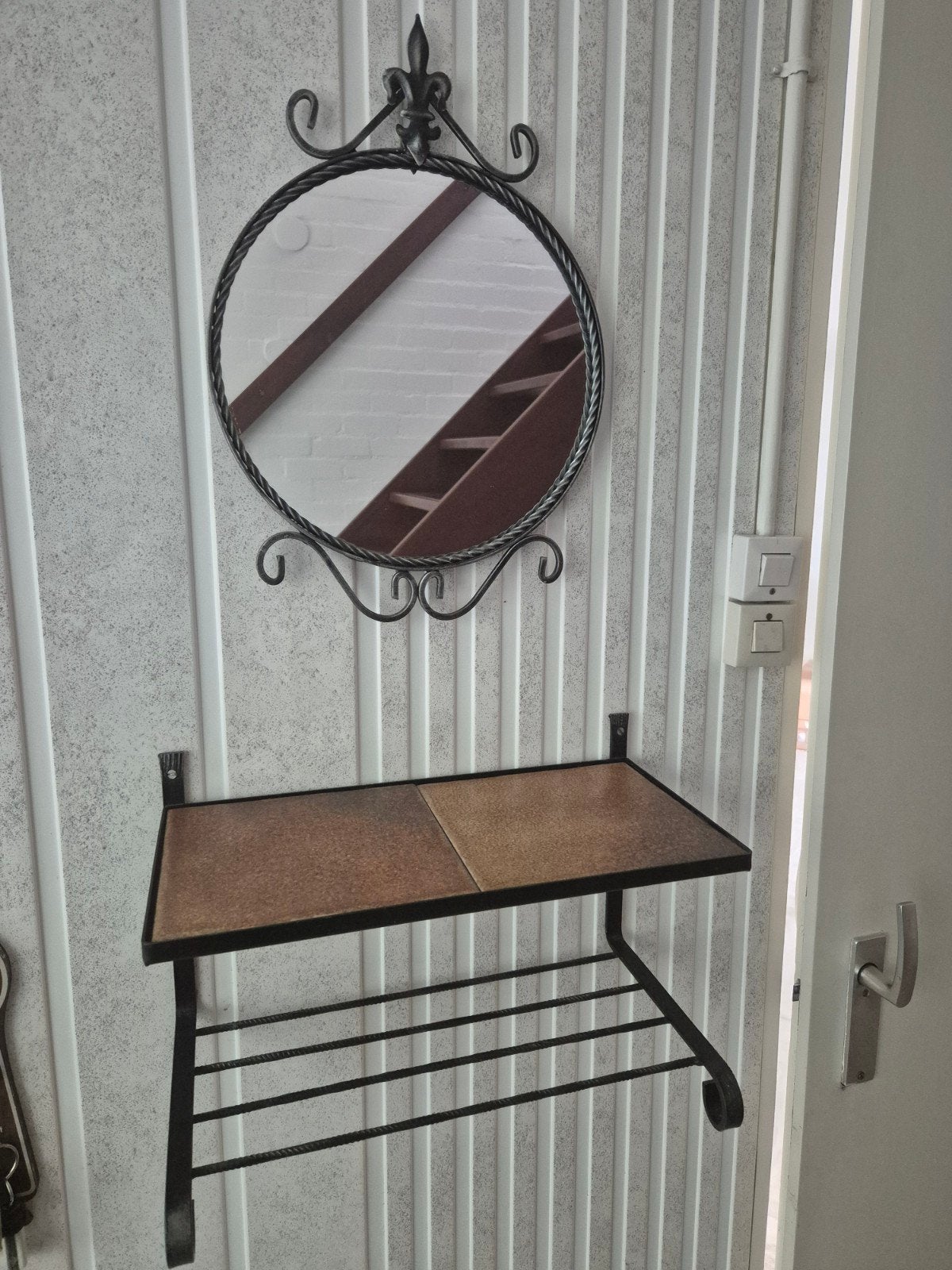Smeedijzeren spiegel en wandplank set, Ophalen