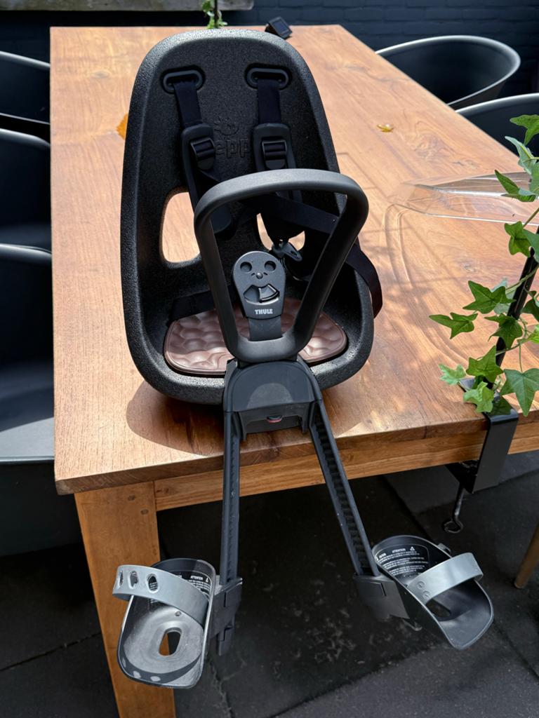 Thule Yepp Mini fietszitje met windscherm, Fietsen en Brommers, Fietsaccessoires | Fietsstoeltjes, Voorzitje, Ophalen of Verzenden