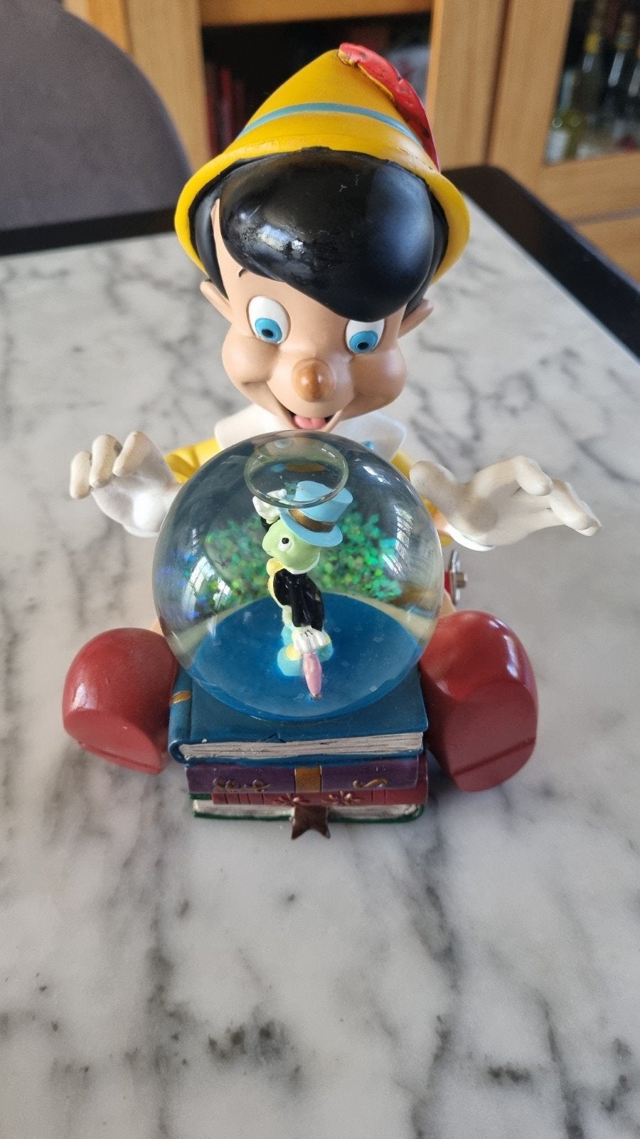 pinokio speeldoos snowglobe, Verzamelen, Ophalen, Beeldje of Figuurtje