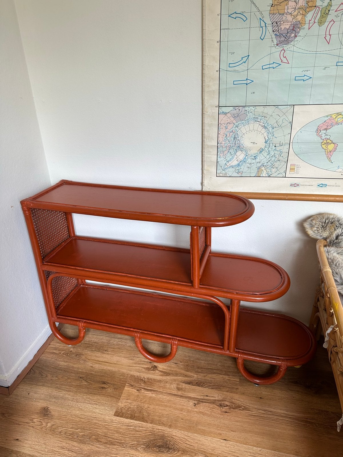 Vintage rotan en webbing wandrek/plantenrek, Ophalen, Gebruikt