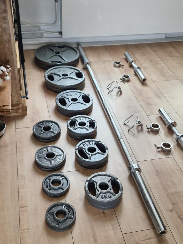 135kg gewichten 50mm  stang 220cm en dumbels, Sport en Fitness, Fitnessmaterialen, Ophalen