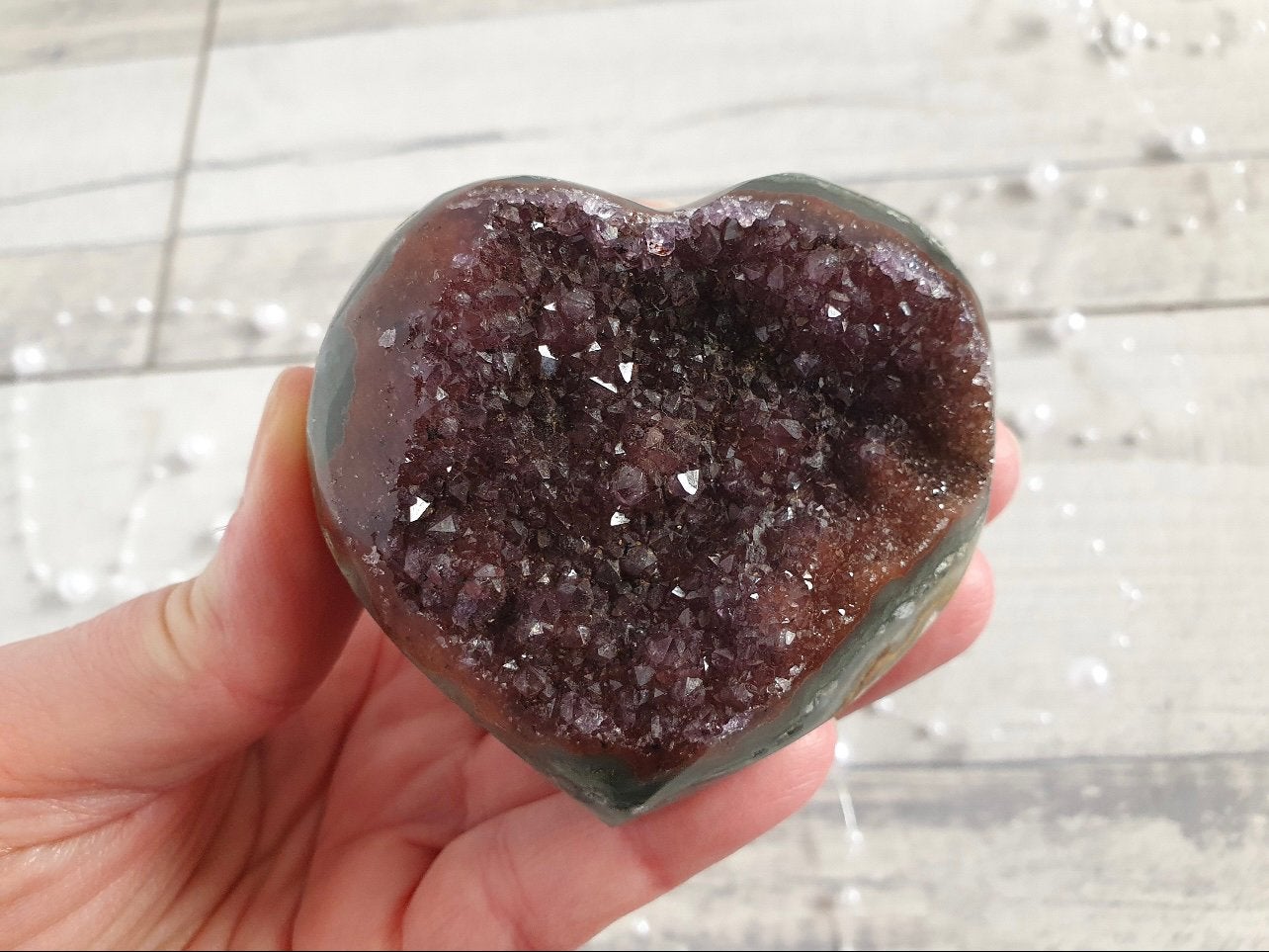 Bijzondere Amethist Hart Geode wijnrood, Ophalen of Verzenden, Mineraal