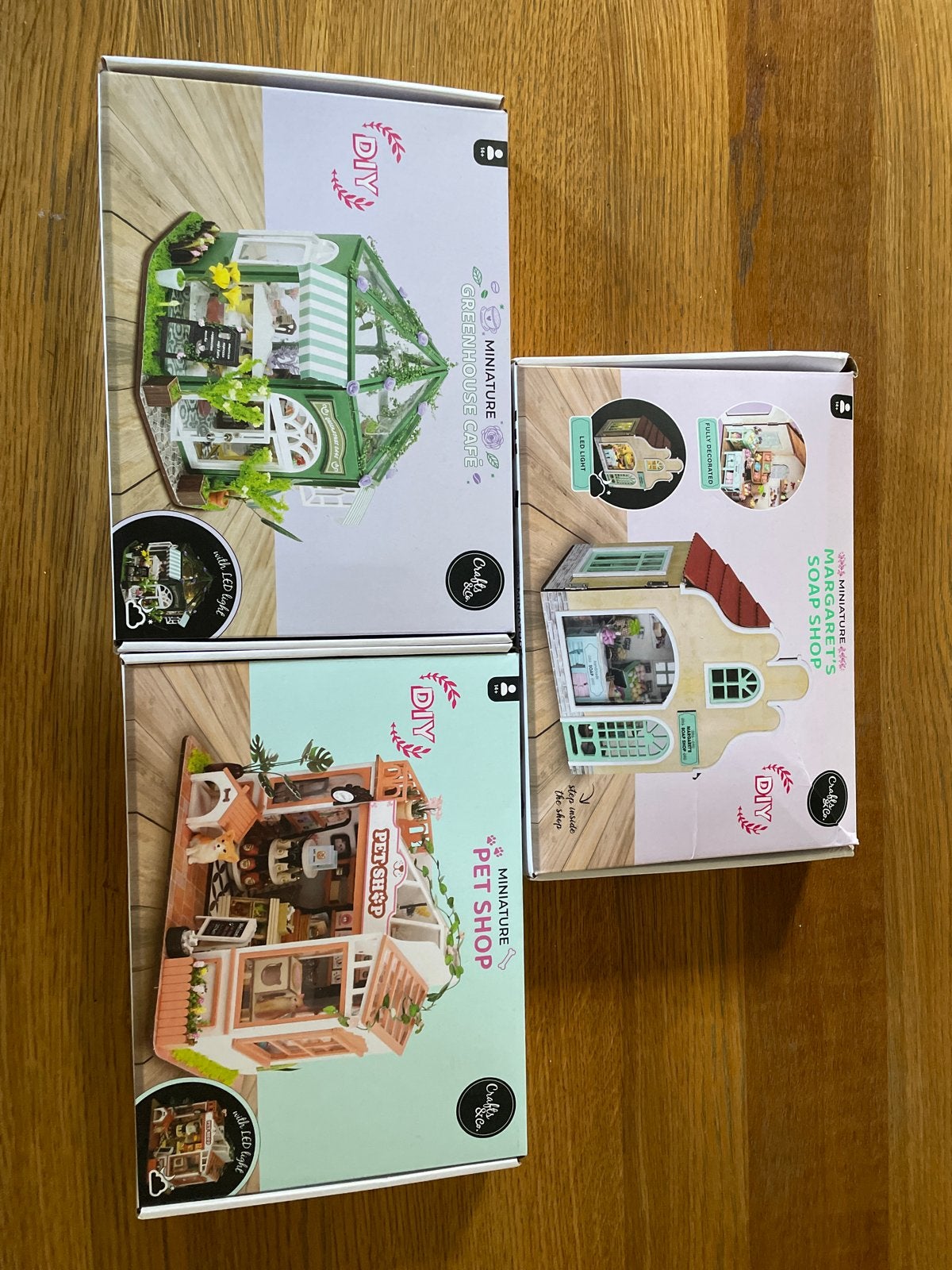 DIY Miniatuur Huisjes Set: Kas, Dierenwinkel, Zeepwinkel, Ophalen of Verzenden, Nieuw, Overige merken