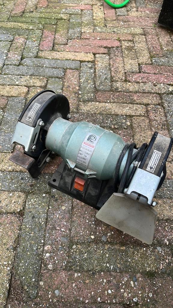 Slijpmachine, Ophalen, Zo goed als nieuw, Minder dan 700 watt, Werkbankslijpmachine